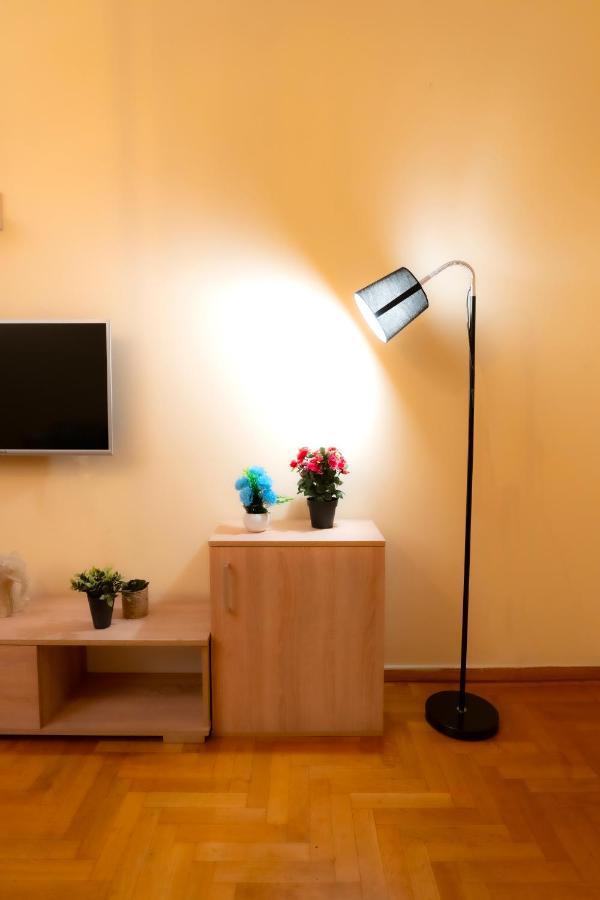 Myrtle, City Center Renovated Apartment 雅典 外观 照片