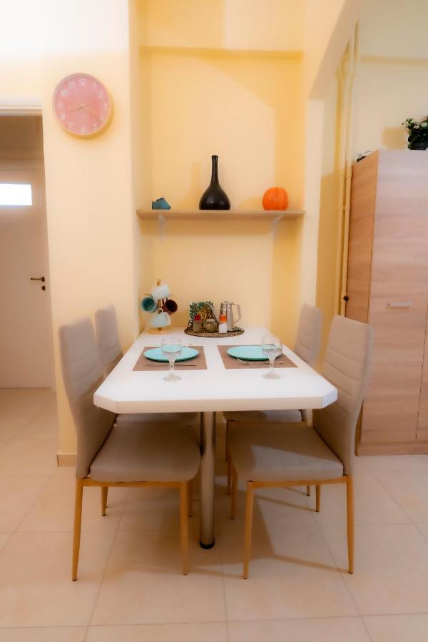Myrtle, City Center Renovated Apartment 雅典 外观 照片